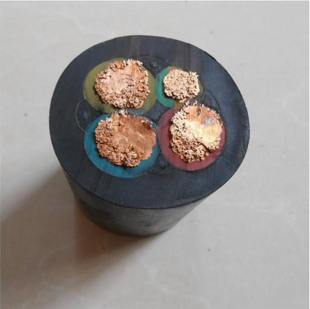 卷筒電纜、抗拉卷筒電纜應用：港口機械，盾構機，斗輪機，取料機，堆料機，挖掘設備，大壩升降閘門及各類重型移動設備的電機驅動卷筒、彈簧控制卷筒、起升系統適合干燥或潮濕的室內或戶外，可運用于高機械應力并具有拉伸和扭轉應力的應用場合